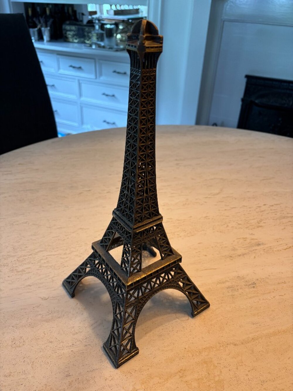 EIFFEL TOWER